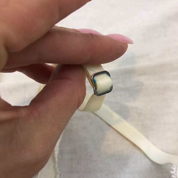 White Natori Padded Bra Size 32 B - Picture 8 of 12